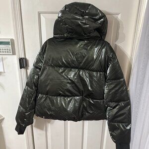 GAP Dark Green Metallic Puffer Jacket – Last Season – Excellent Condition